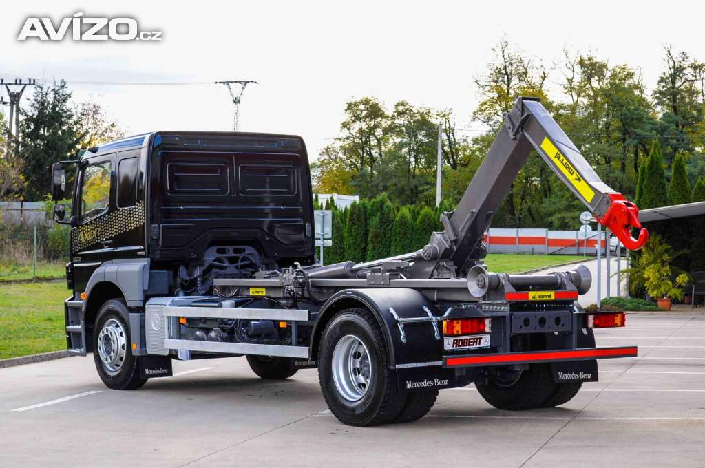 Foto inzerátu MERCEDES AXOR 1829 / 18T HÁKOVÝ NOSIČ KONTEJNERŮ EU5