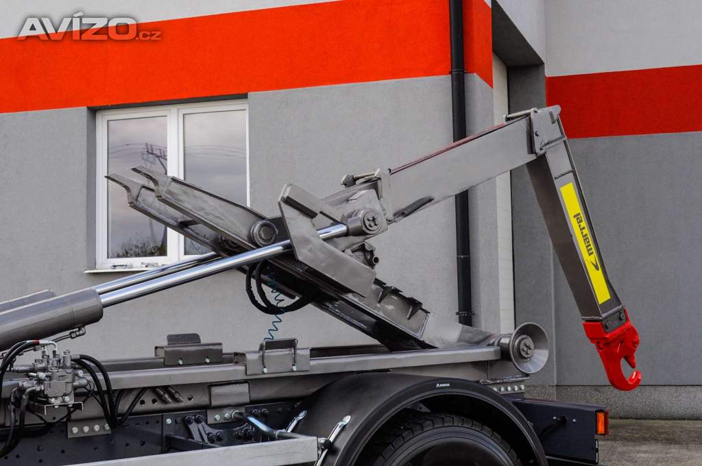 Foto inzerátu MERCEDES AXOR 1829 / 18T HÁKOVÝ NOSIČ KONTEJNERŮ EU5