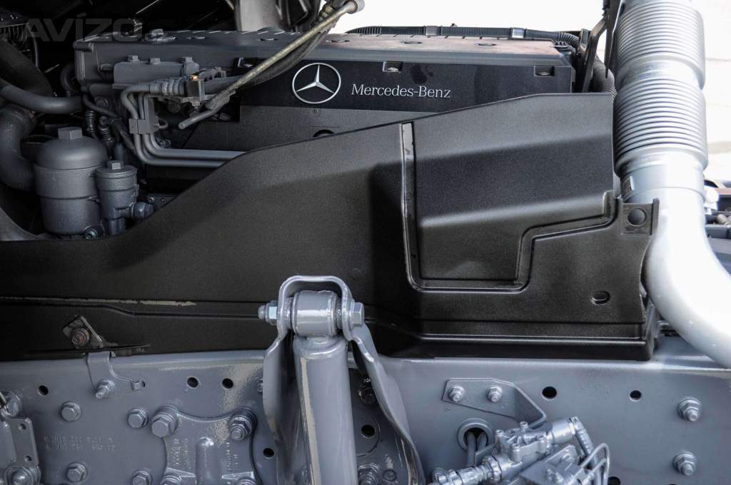 Foto inzerátu MERCEDES AXOR 1829 / 18T HÁKOVÝ NOSIČ KONTEJNERŮ EU5