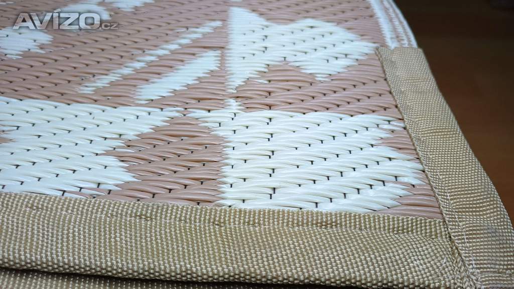 Foto inzerátu Venkovní koberec 280 x 370 cm - nový
