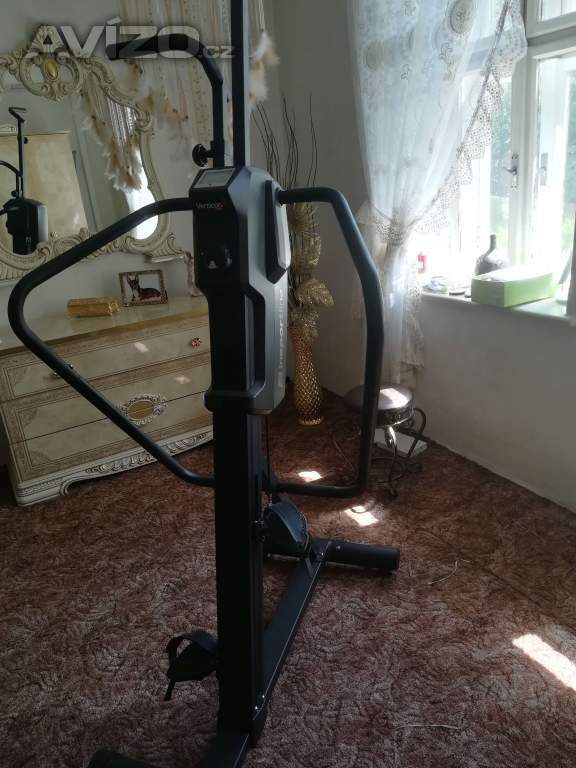 Foto inzerátu Vertikalni lezecky trenazer