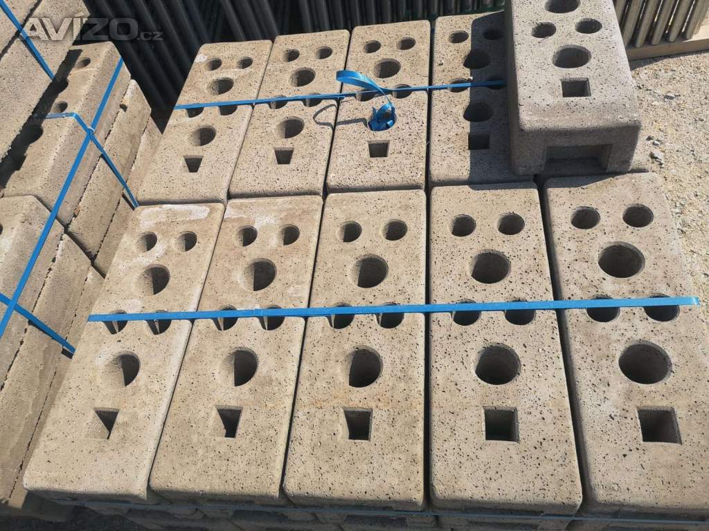 Foto inzerátu Nové nízké oplocení 1,15 m – ideální pro dočasné použití!