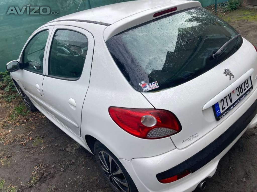 Foto inzerátu Peugeot 206 + na díly v celku