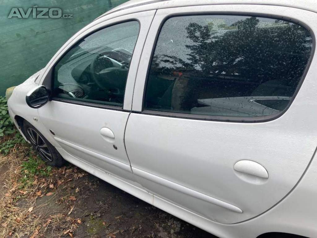 Foto inzerátu Peugeot 206 + na díly v celku