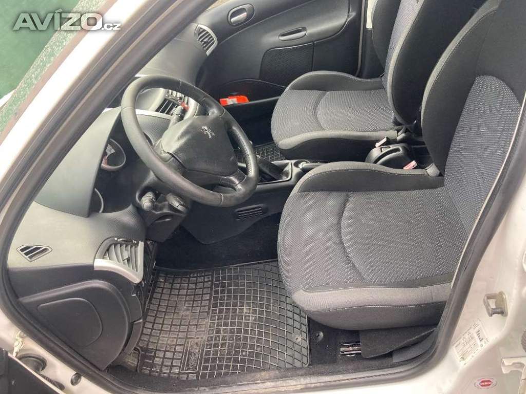 Foto inzerátu Peugeot 206 + na díly v celku