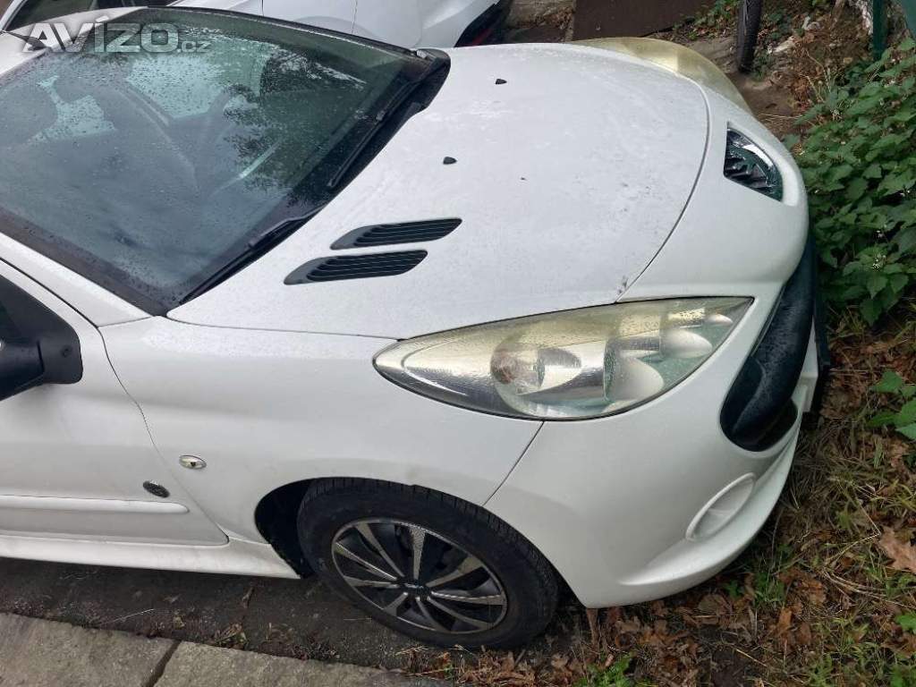 Foto inzerátu Peugeot 206 + na díly v celku