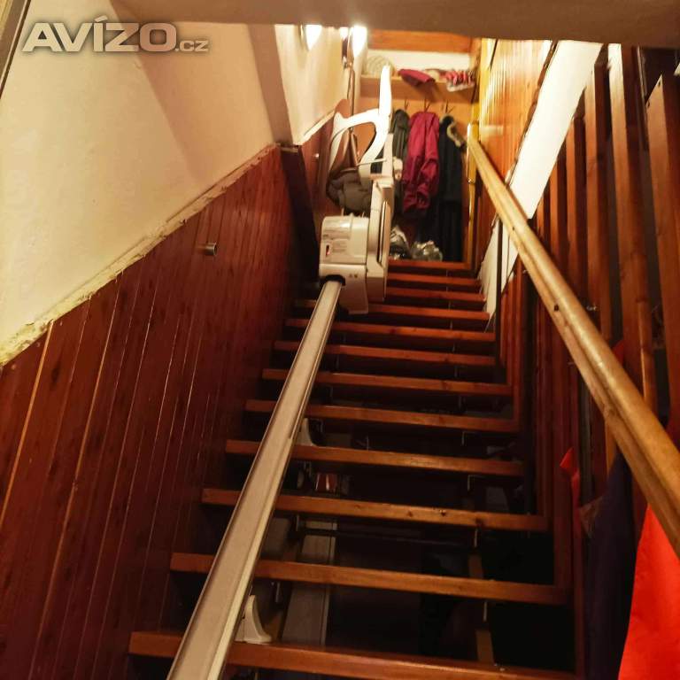 Prodám schodišťovou sedačku Stannah