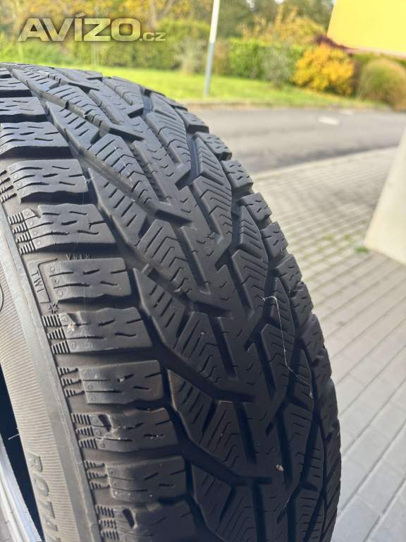 Sada zimních pneumatik Kormoran SUV Snow 215/65 R17 99V