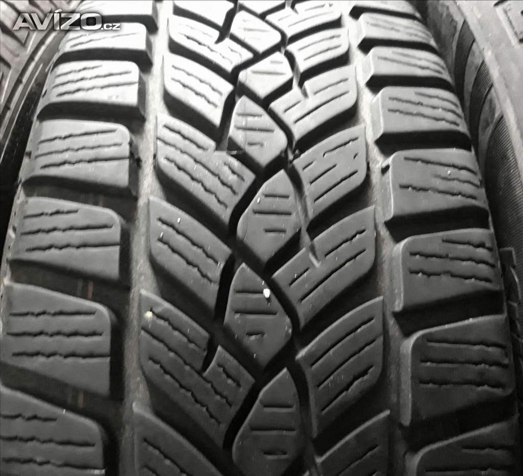 Sady nebo 2ks zimních pneu 205/60 R16: