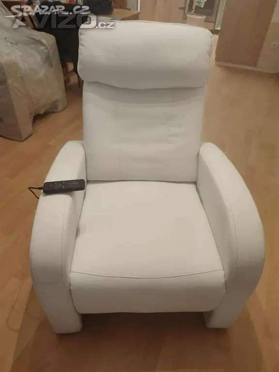 Polohovaci masažni křeslo