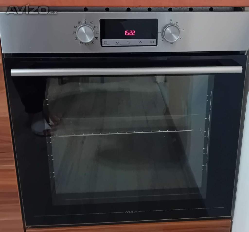 Vestavena trouba+digestor+plynova deska