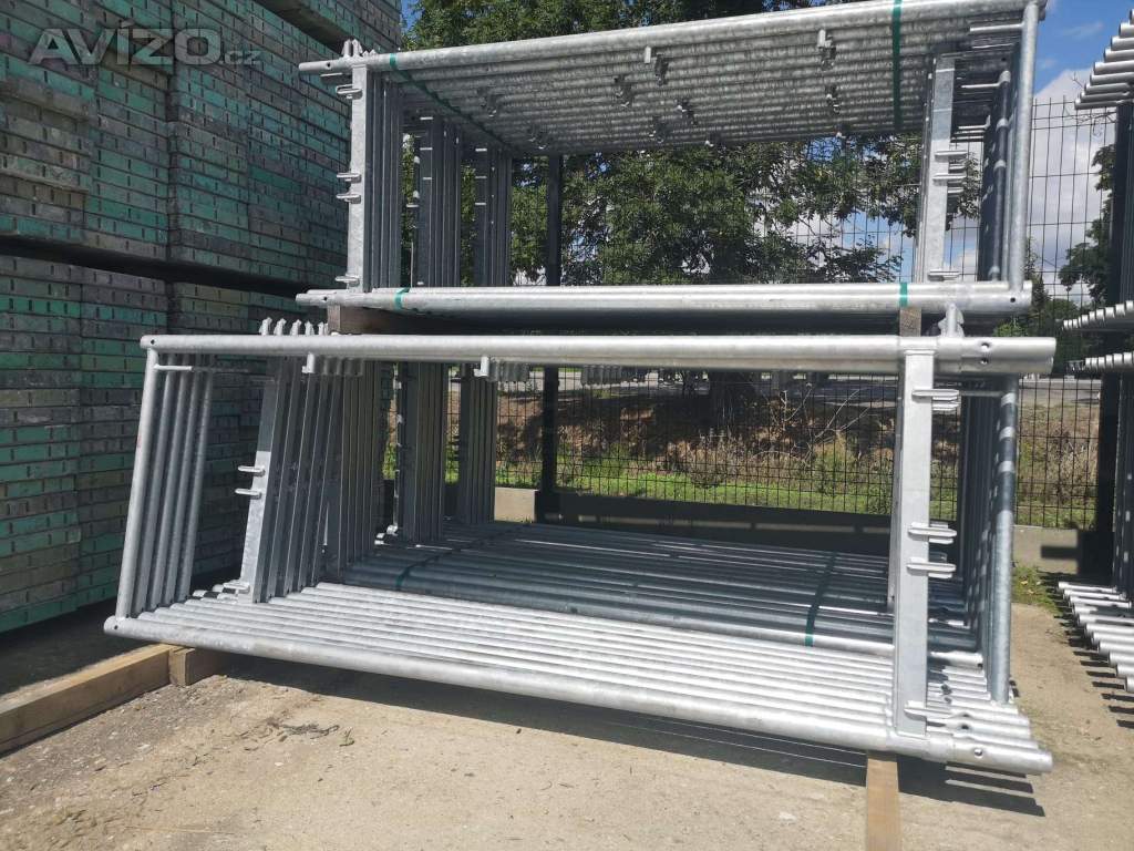 Foto inzerátu Štítové ocelové lešenínové, 10,30X12 více variant, dovoz možný