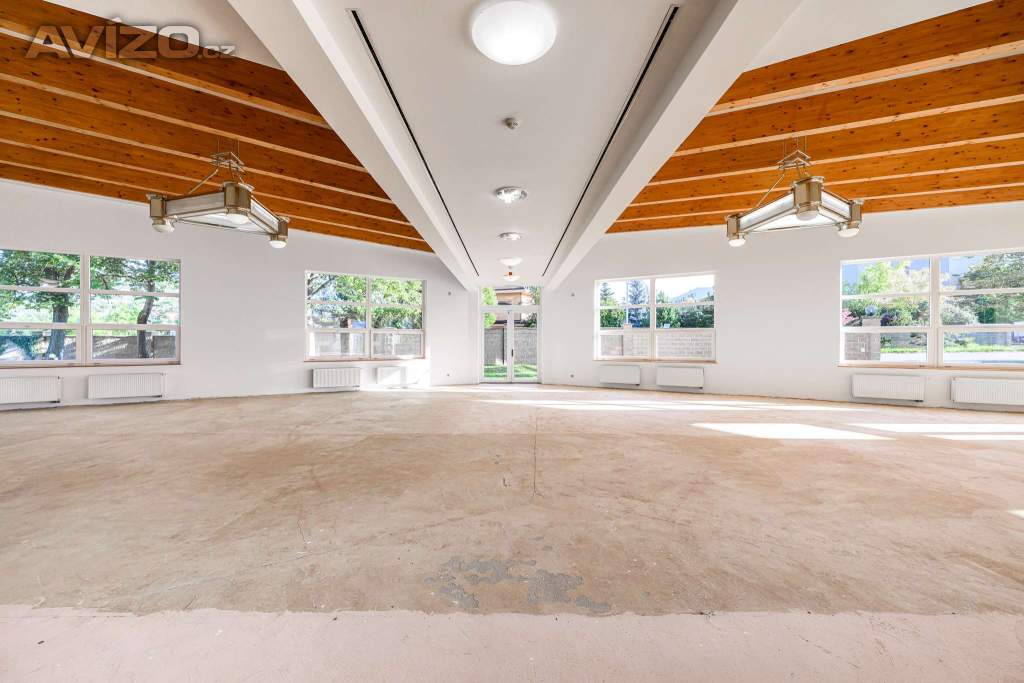 Foto inzerátu Prodej nebytového prostoru 1218 m² 