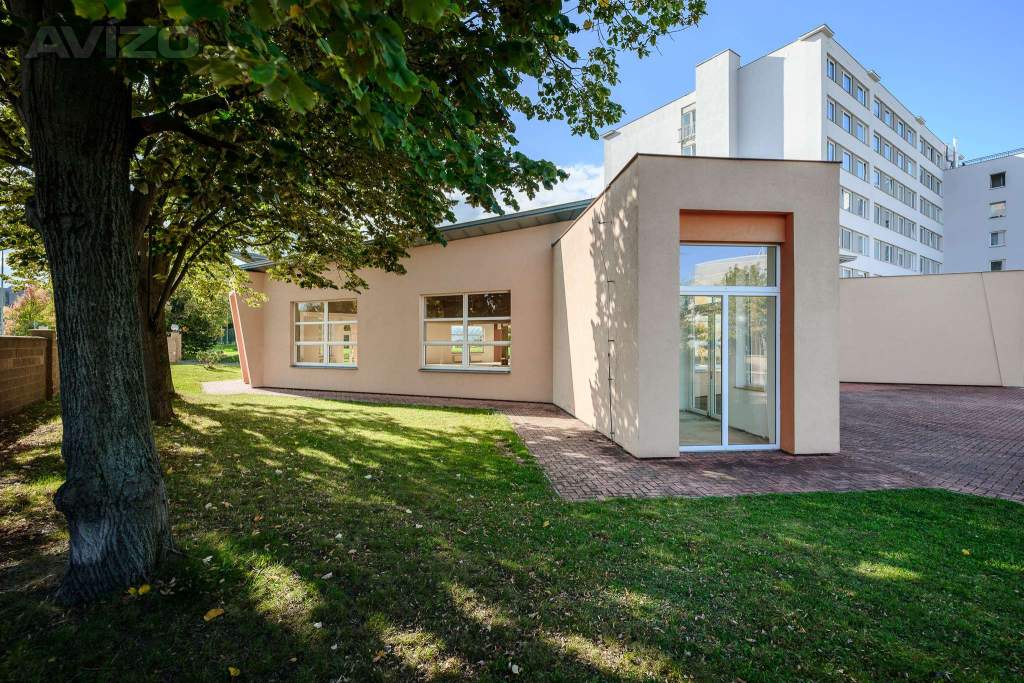 Foto inzerátu Prodej nebytového prostoru 1218 m² 