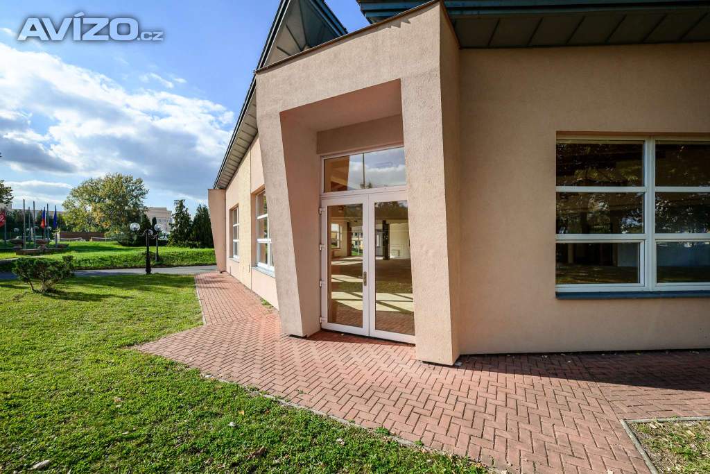 Foto inzerátu Prodej nebytového prostoru 1218 m² 