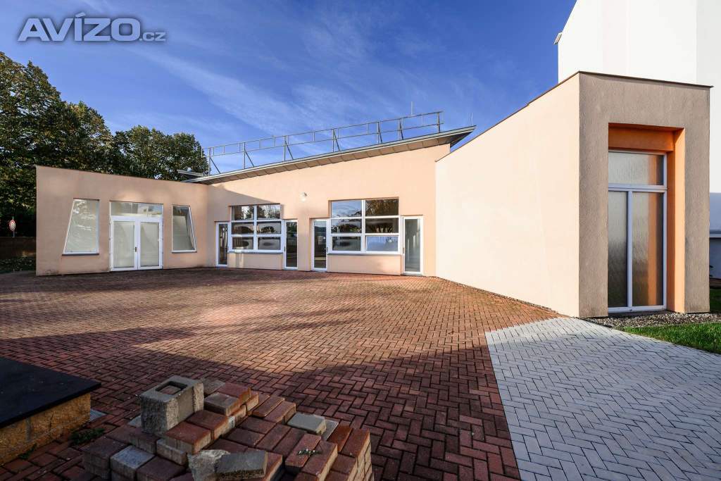 Foto inzerátu Prodej nebytového prostoru 1218 m² 