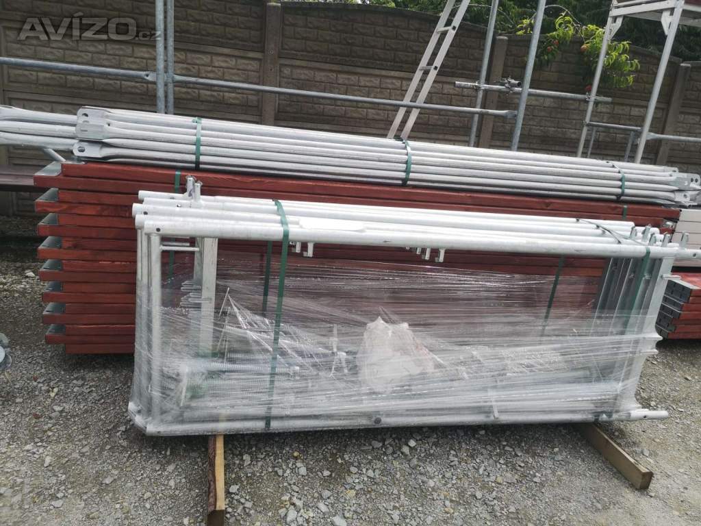 Foto inzerátu vhodné na štítové stěny  Lešení na štít 8,3X12,5 různé rozměry