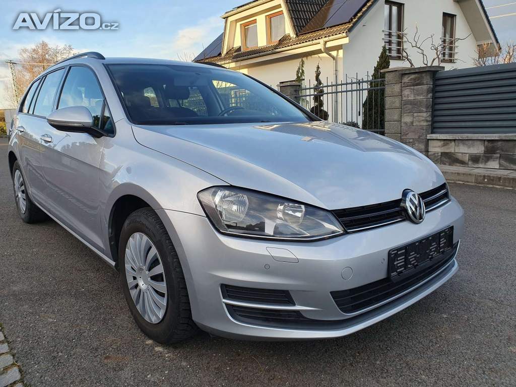 Foto inzerátu VOLKSWAGEN GOLF 1.6 TDI SERVISKA, DPH, NAVI, KRÁSNÝ