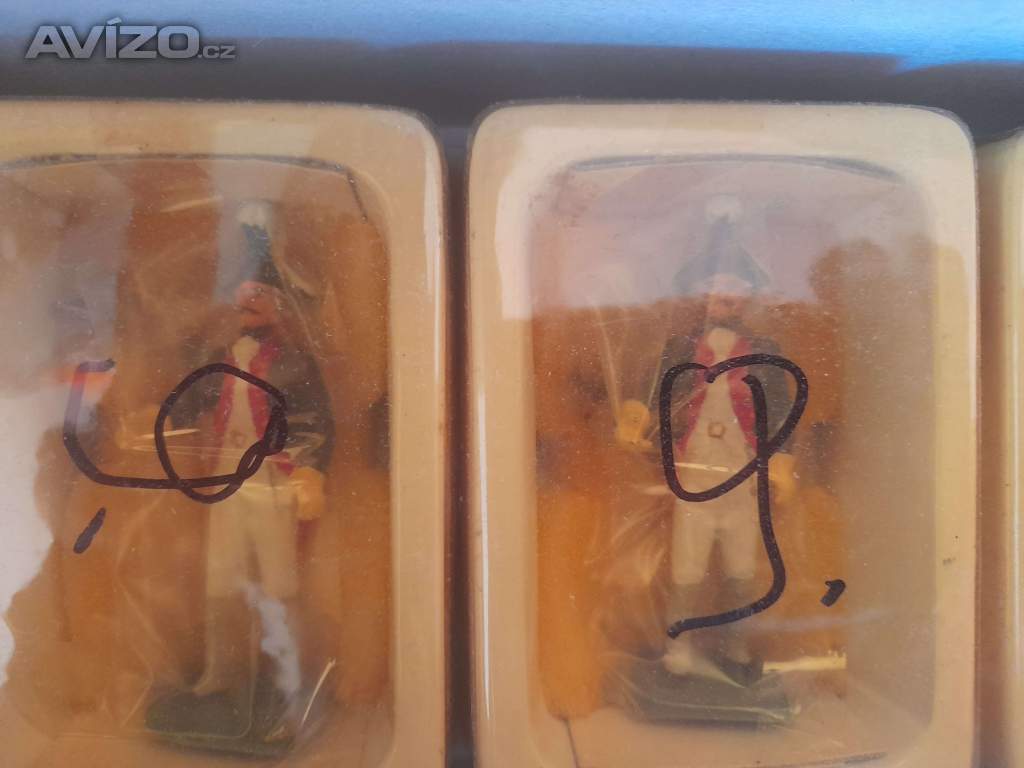 Foto inzerátu cínoví vojáčci