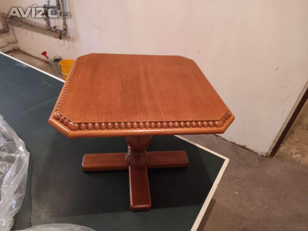 Prodám stolek dub rustikál