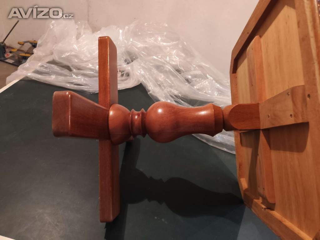 Foto inzerátu Prodám stolek dub rustikál