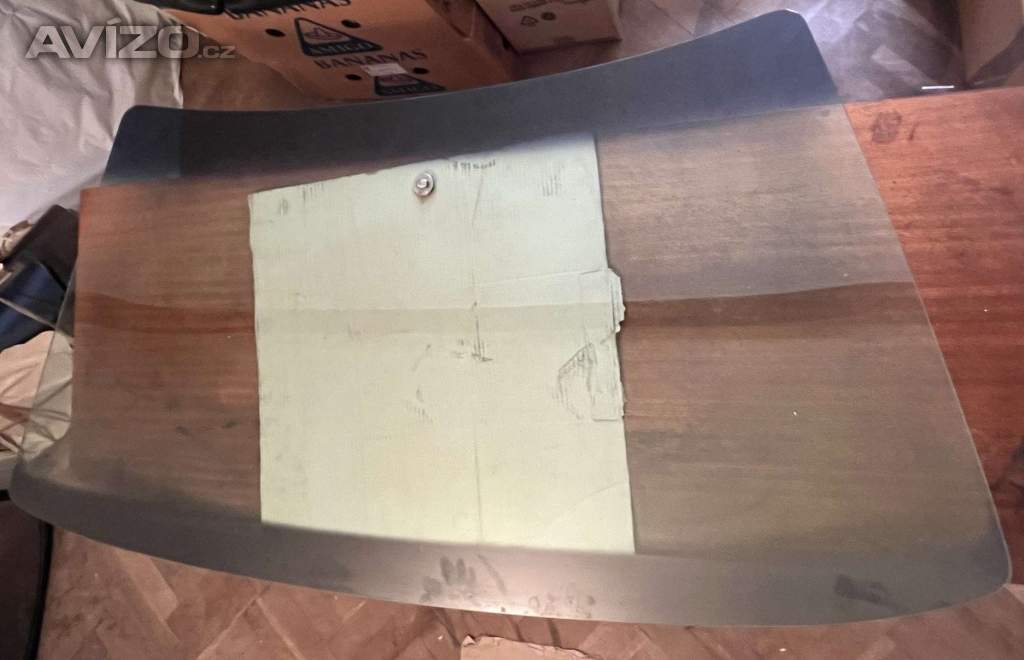 Nové přední sklo Škoda FELICIA zelené s pruhem