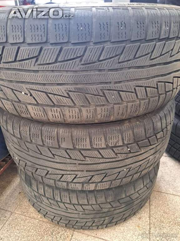 Foto inzerátu Porsche Cayenne - Originání alu kola 18 Zimní pneu