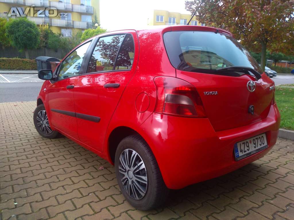 Foto inzerátu Prodáme Toyota Yaris 1.0 VVTI 51Kw benzín, r.12/2007, nová v ČR.