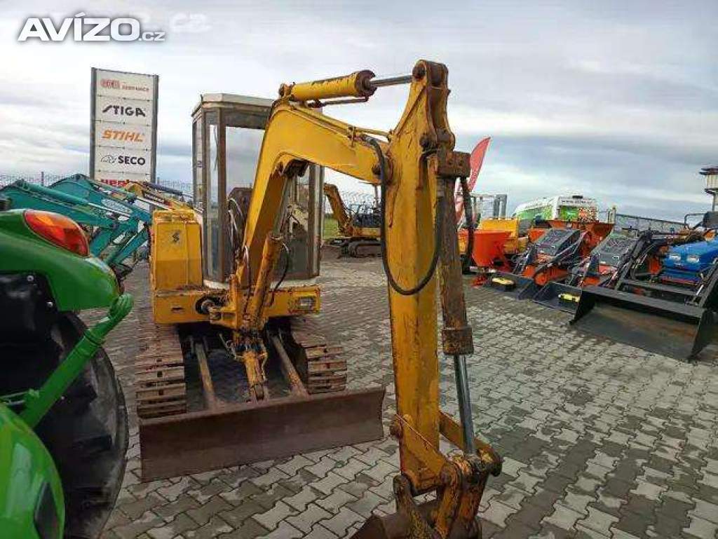 Minibagr Yanmar YM 301 3000kg s kabinou