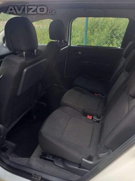 Foto inzerátu Peugeot 5008 2.0 HDi 110 kW 