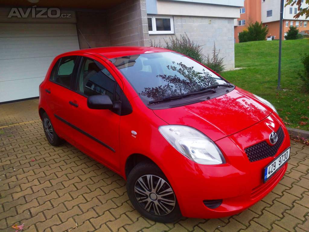 Foto inzerátu Prodáme Toyota Yaris 1.0 VVTI 51Kw benzín, r.12/2007, nová v ČR.