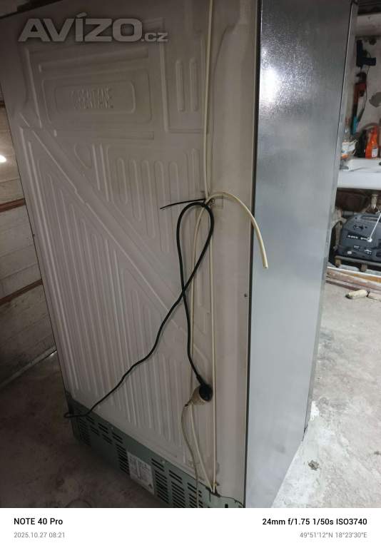 Foto inzerátu us lednice 6 let stara malo pouzivana