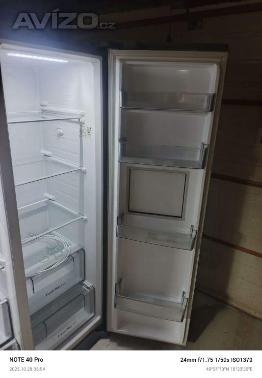 Foto inzerátu us lednice 6 let stara malo pouzivana