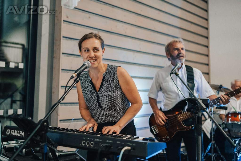 Foto inzerátu Skelet - kapela na svatbu Litomyšl, Svitavy, Česká Třebová