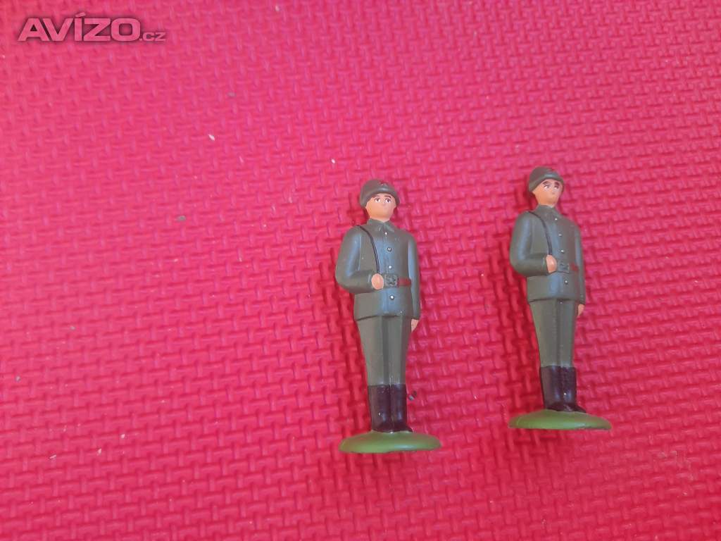 Foto inzerátu Cínoví vojáčci, indiáni, rytíři a další