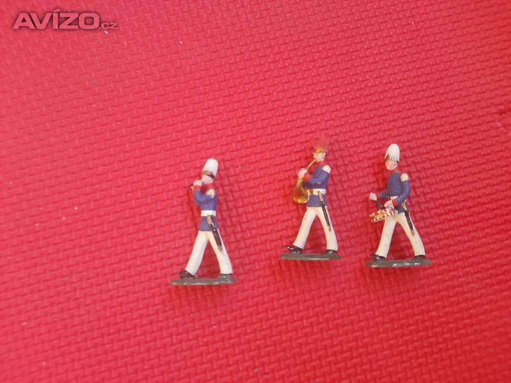 Foto inzerátu Cínoví vojáčci, indiáni, rytíři a další