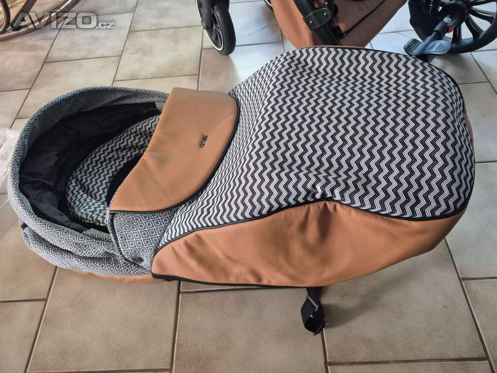 Foto inzerátu Kočárek Anex sport