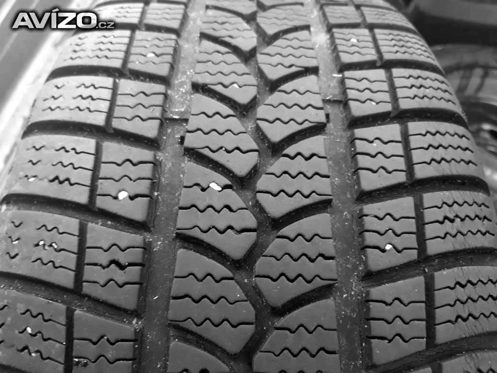 Foto inzerátu Po 2ks zimních pneu 205/45 R17: