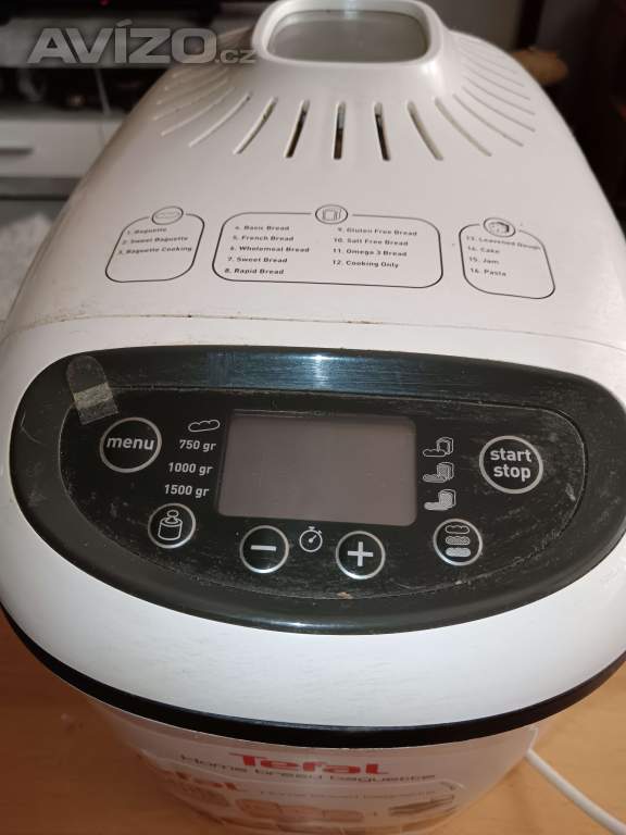 Foto inzerátu Domácí pekárna Tefal