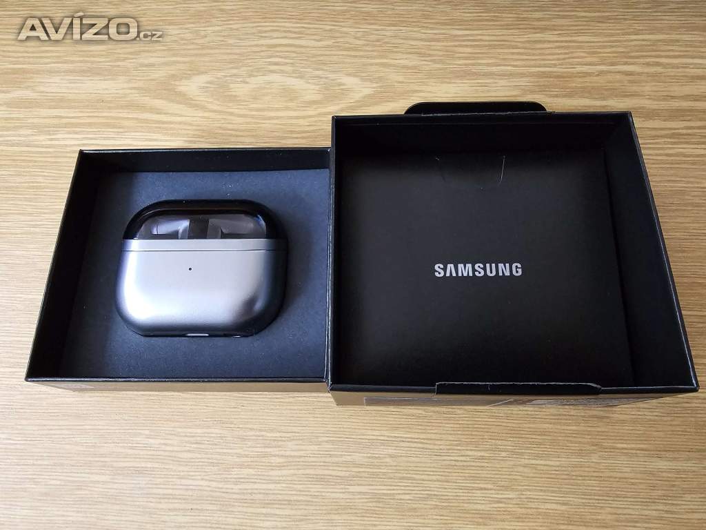 Foto inzerátu Sluchátka Samsung Galaxy Buds3 Pro Stříbrná