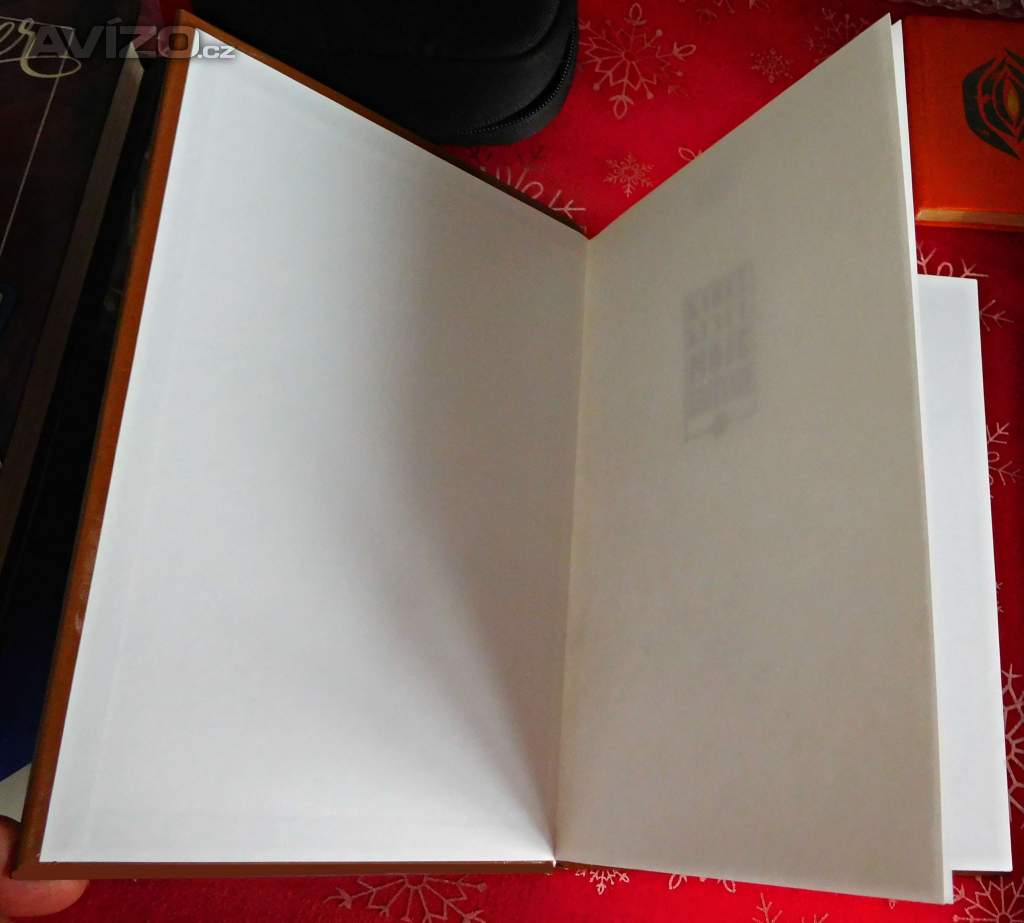 Foto inzerátu MOJE BRITÁNIE : PŘÍBĚHY, FEJETONY A POZNÁMKY Z LET 1990-1992