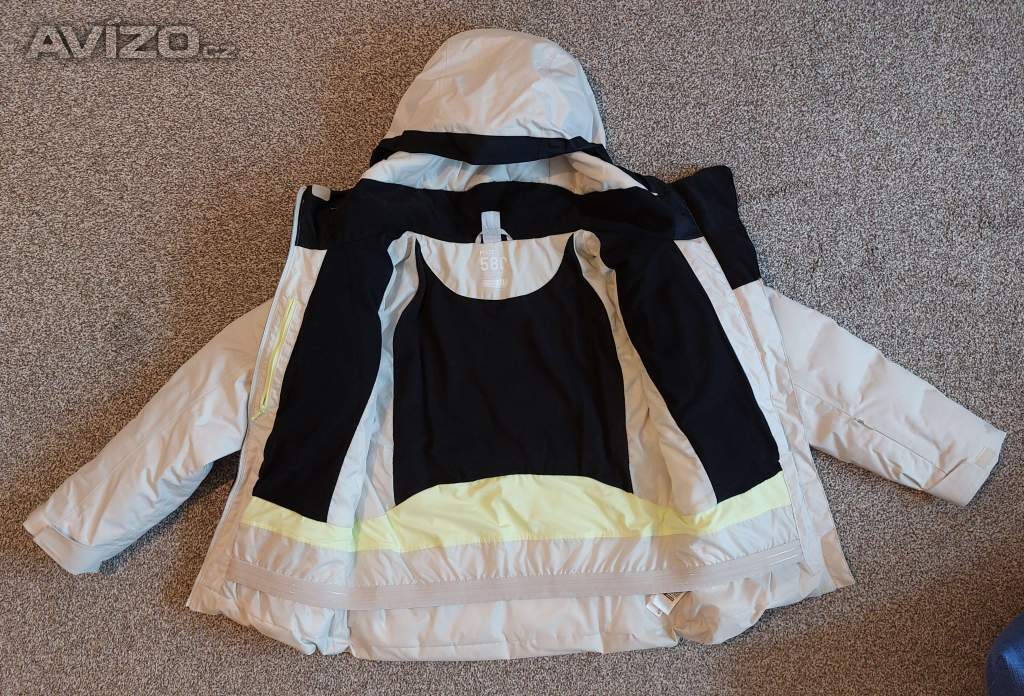 Foto inzerátu Zimní lyžařská dívčí bunda vel. 146