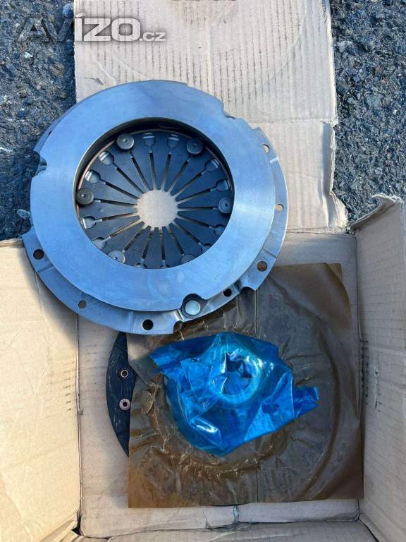 Foto inzerátu Nová spojková sada FELICIA 1.9D - LUK