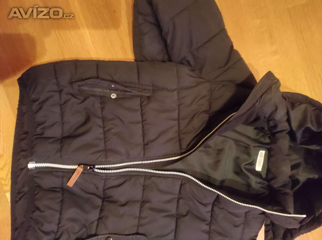 Foto inzerátu Dětská zimní bunda H&amp;M- téměř nová 