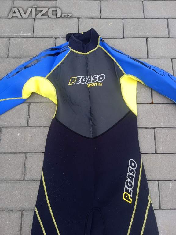 Neoprénová kombinéza s obuví