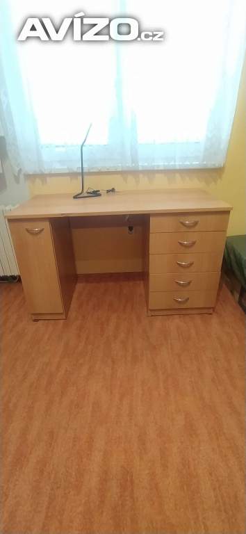 Psací stůl