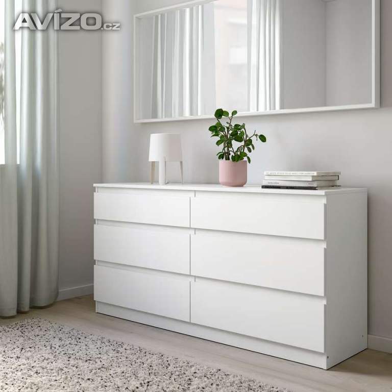 Foto inzerátu Prodám KULLEN – komodu se 6 zásuvkami, bílá (140×72 cm).