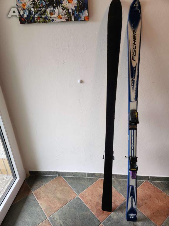 Prodám carv. lyže Fischer