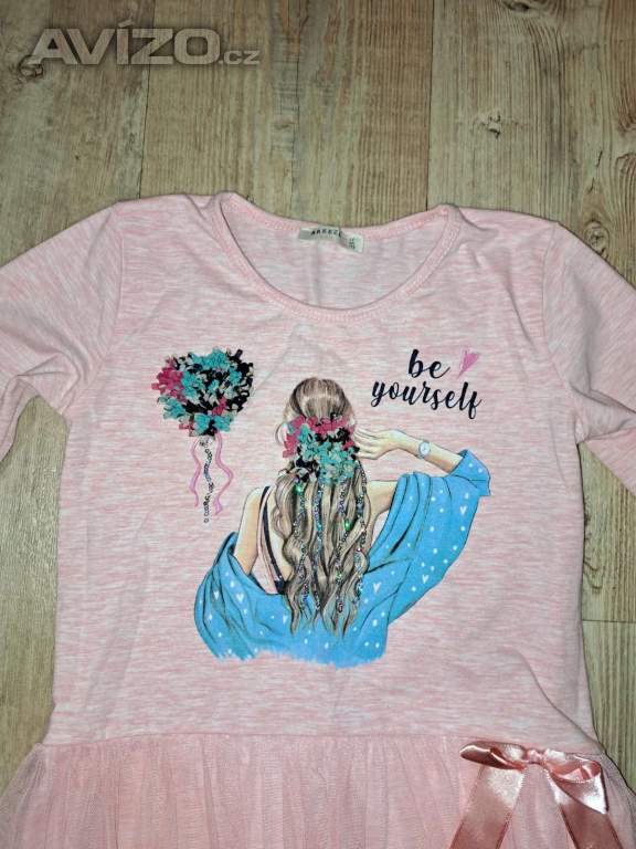 Foto inzerátu Šaty, vel. 152