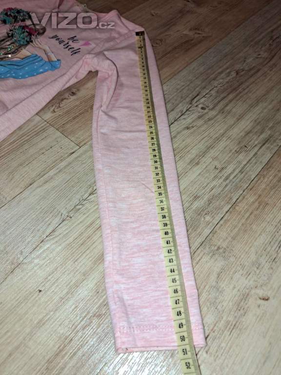 Foto inzerátu Šaty, vel. 152